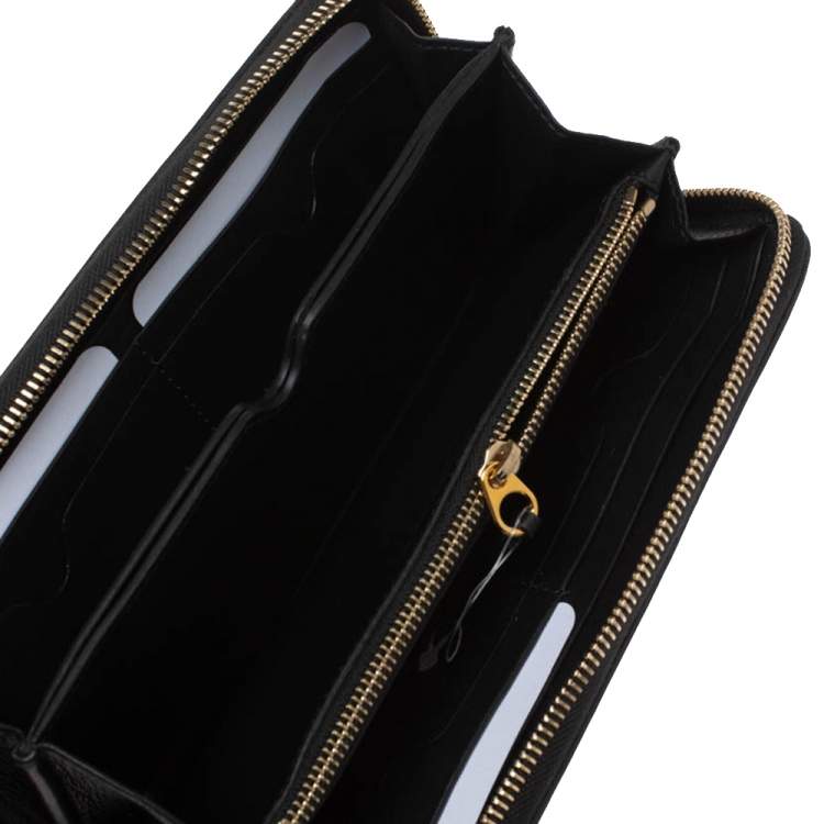 Pre Owned Alexander McQueen Black Leather Eyelet Zip Around Wallet