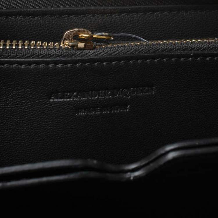 Pre Owned Alexander McQueen Black Leather Eyelet Zip Around Wallet