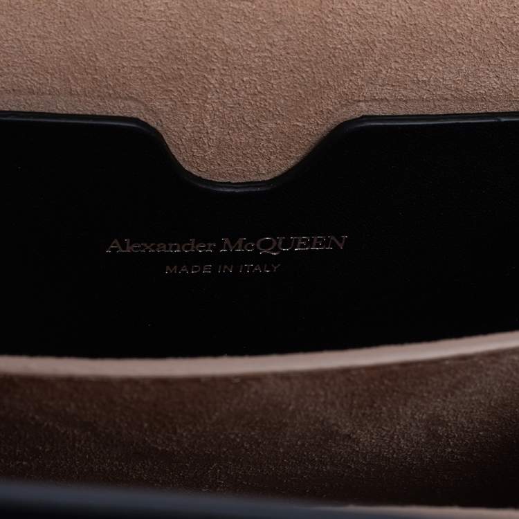 Pre Owned Alexander McQueen Black/Red Leather Box 16 Shoulder Bag