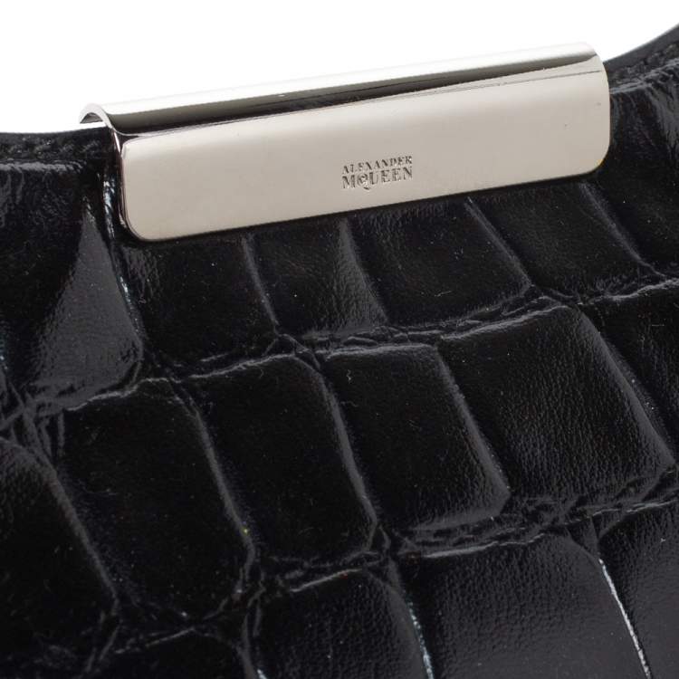 Pre Owned Alexander McQueen Black Croc Embossed Patent Leather Squeeze It Clutch 
