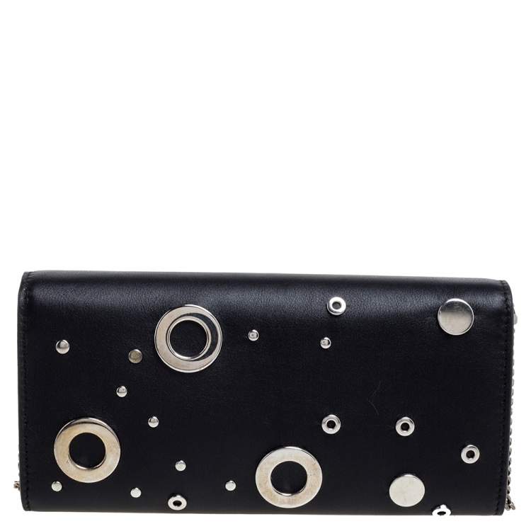 مملوكة مسبقًا Alexander McQueen Black Leather Eyelet Wallet on Chain