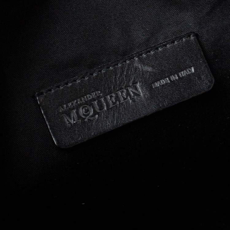 Pre Owned Alexander McQueen Black/Red Printed Nylon Zip Clutch