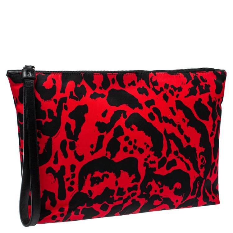 Pre Owned Alexander McQueen Black/Red Printed Nylon Zip Clutch