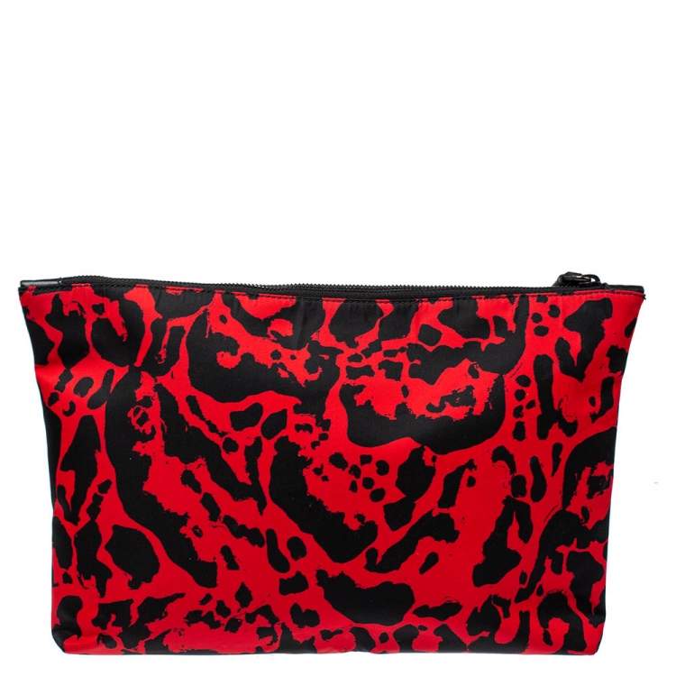 Pre Owned Alexander McQueen Black/Red Printed Nylon Zip Clutch