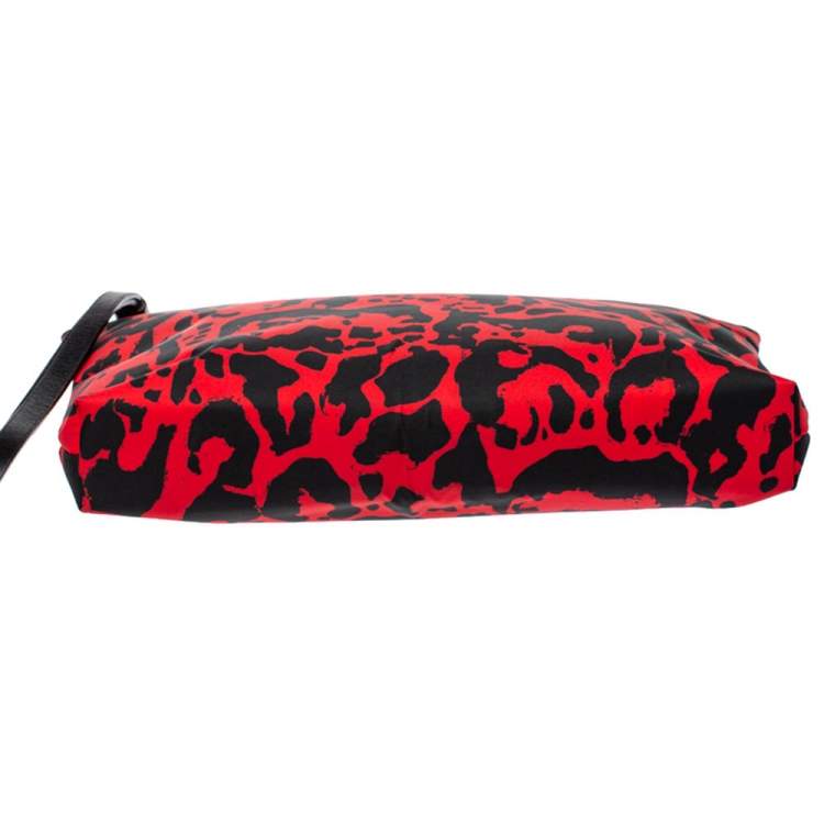 Pre Owned Alexander McQueen Black/Red Printed Nylon Zip Clutch