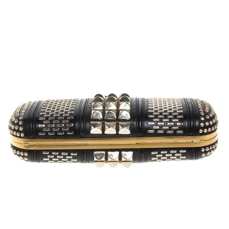 مملوكة مسبقًا Alexander McQueen Black Studded Leather Skull Knuckle Clutch