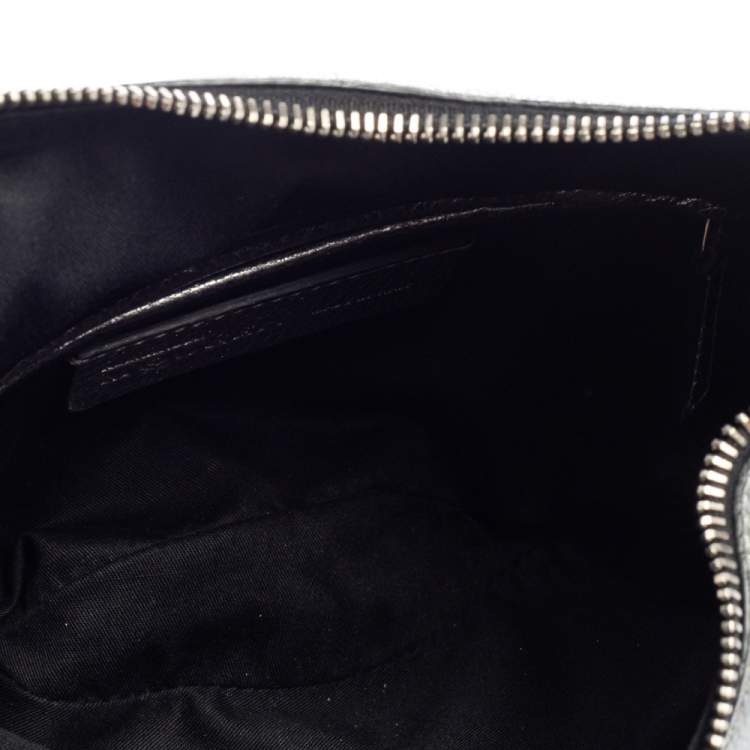 مملوكة مسبقًا Alexander McQueen Metallic Silver Leather Small De Manta Clutch
