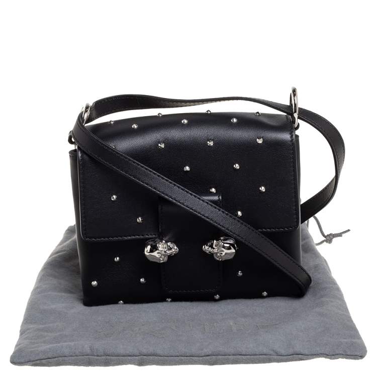 Pre Owned Alexander McQueen Black Leather Twin Skull Studded Crossbody Bag