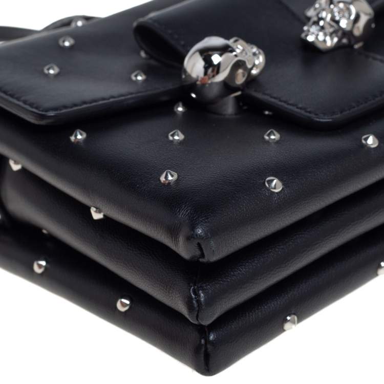 Pre Owned Alexander McQueen Black Leather Twin Skull Studded Crossbody Bag