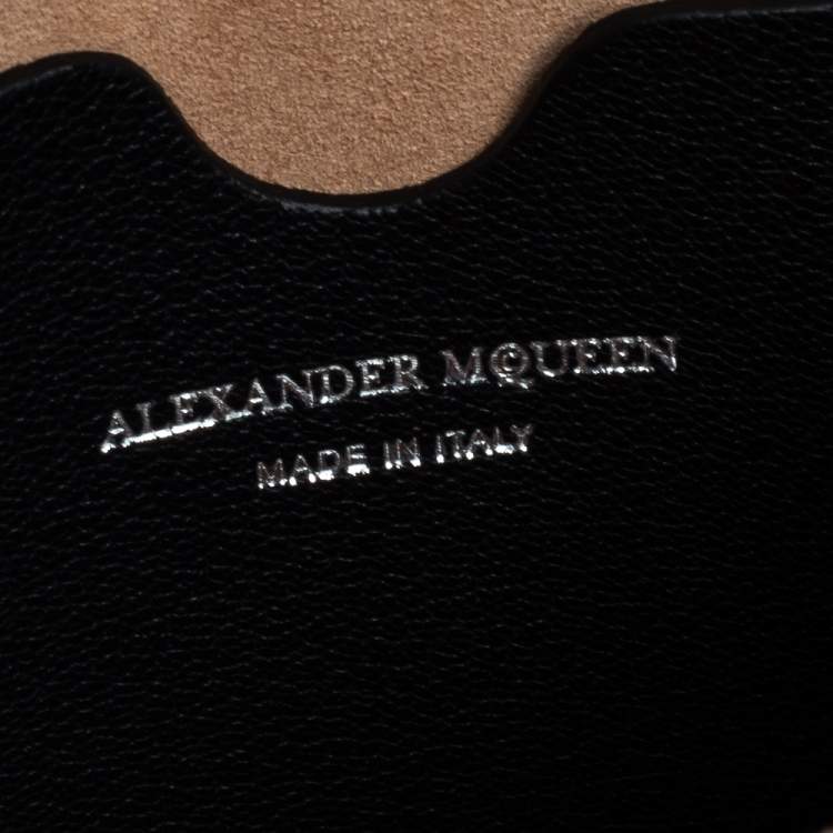 Pre Owned Alexander McQueen Black Grained Leather Box 16 Crossbody Bag
