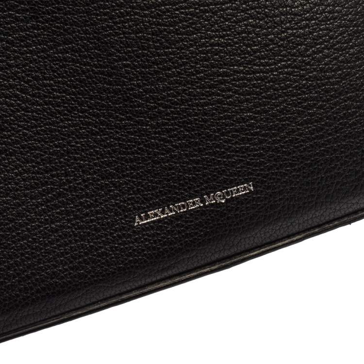 Pre Owned Alexander McQueen Black Grained Leather Box 16 Crossbody Bag