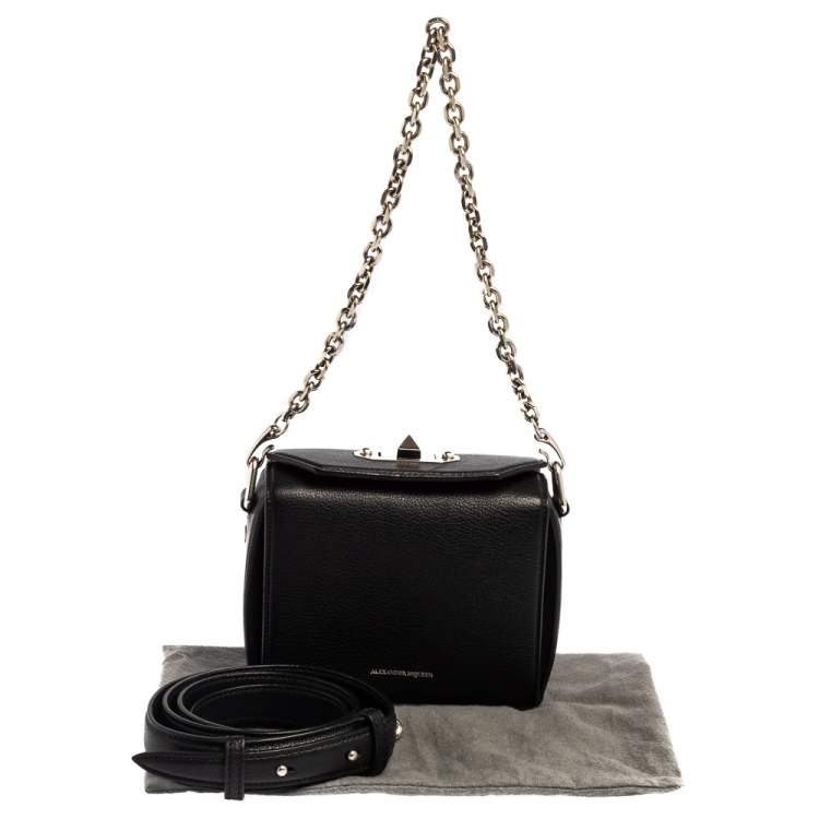 Pre Owned Alexander McQueen Black Grained Leather Box 16 Crossbody Bag