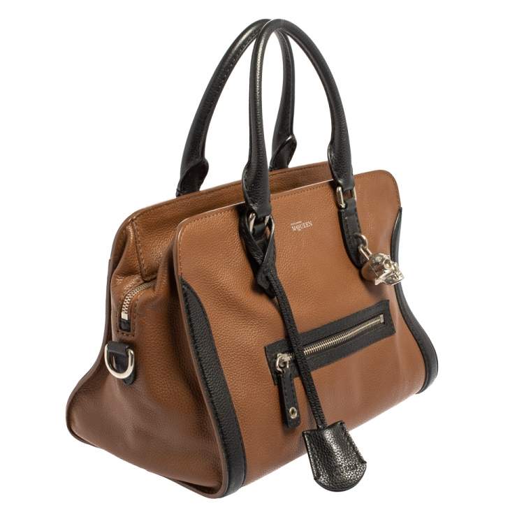 مملوكة مسبقًا Alexander McQueen Brown/Black Leather Skull Padlock Satchel