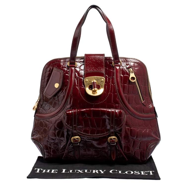 مملوكة مسبقًا Alexander McQueen Burgundy Croc Embossed Patent Leather Novak Bag