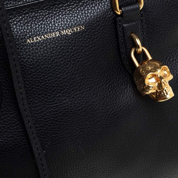 Pre Owned Alexander McQueen Black Leather Skull Padlock Satchel