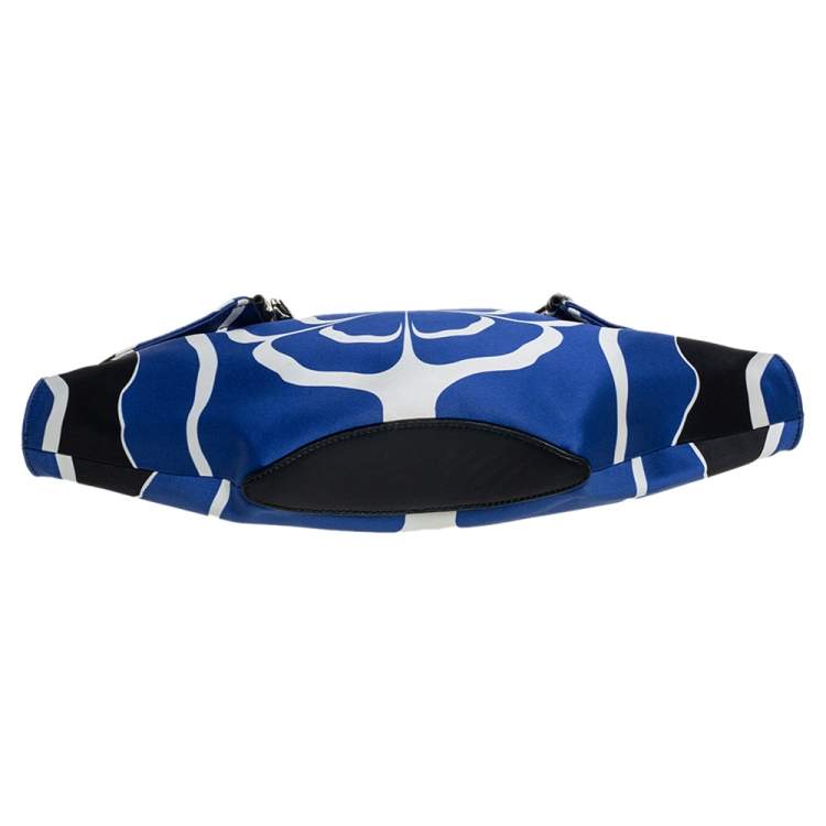 Pre Owned Alexander McQueen Blue/White Printed Satin and Leather Medium De Manta Clutch