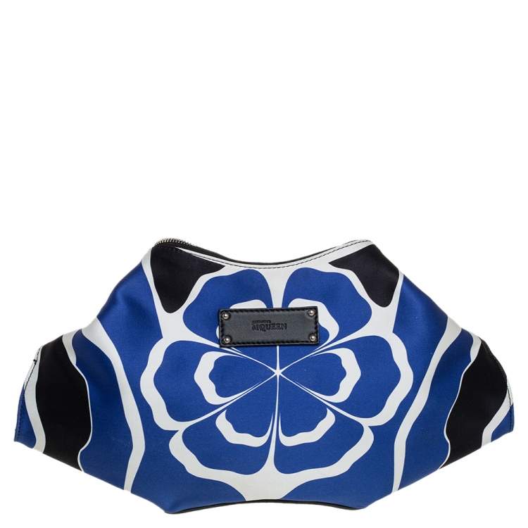 Pre Owned Alexander McQueen Blue/White Printed Satin and Leather Medium De Manta Clutch