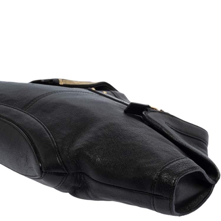 مملوكة مسبقًا Alexander McQueen Black Leather Medium De Manta Clutch