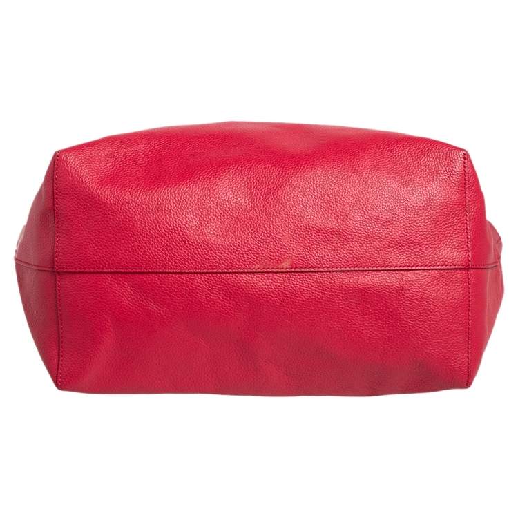 Pre Owned Alexander McQueen Red Leather Skull Charm Shopper Tote 