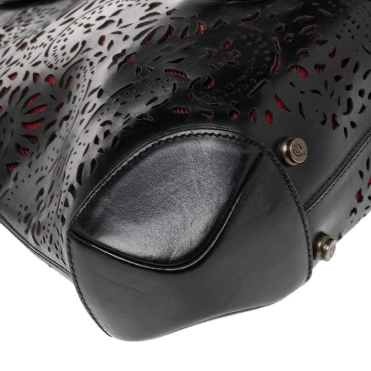 مملوكة مسبقًا Alexander McQueen Black Laser Cut Leather Satchel