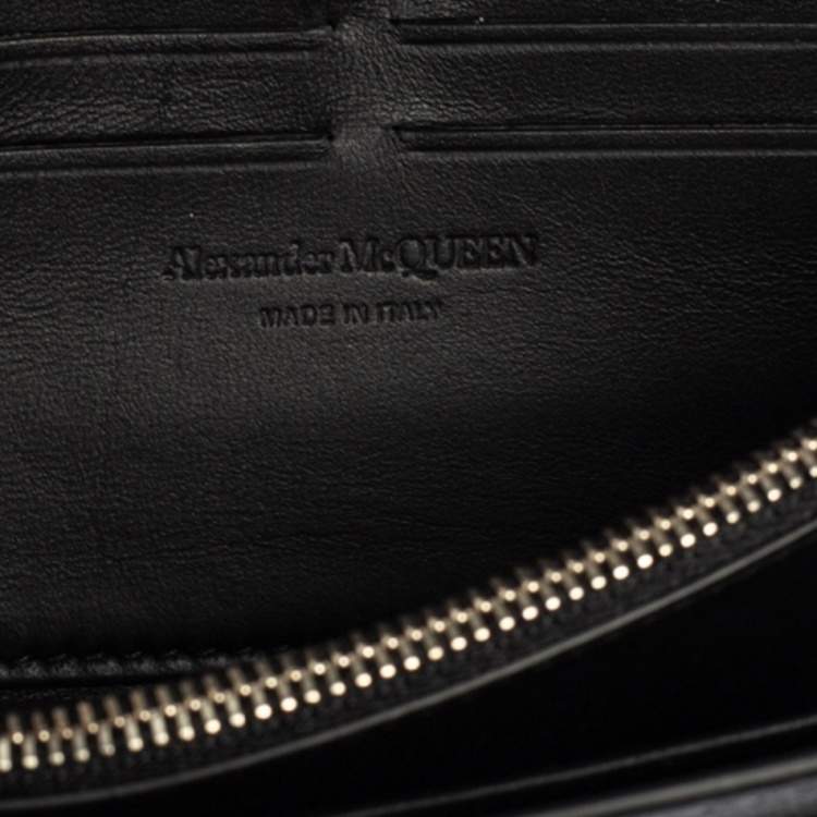 Pre Owned Alexander McQueen Black Leather Skull Continental Wallet On Chain