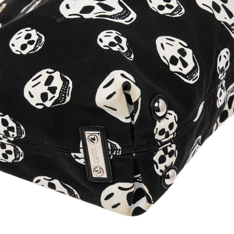Pre Owned Alexander McQueen Black Skull Print Canvas Tote