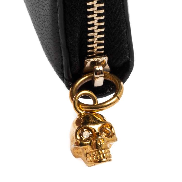Pre Owned Alexander McQueen Black Leather Skull Zip Around Wallet