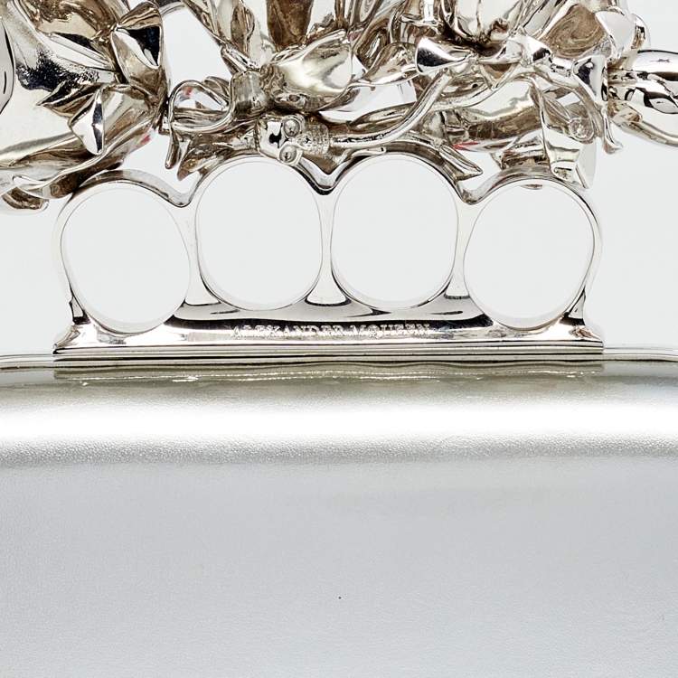 Pre Owned Alexander McQueen Grey Patent Leather Rose Knuckle Duster Box Clutch