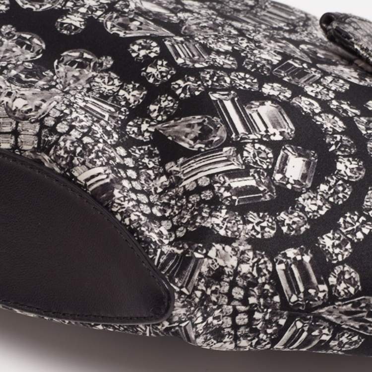 Pre Owned Alexander McQueen Black/White Printed Satin and Leather Medium De Manta Clutch