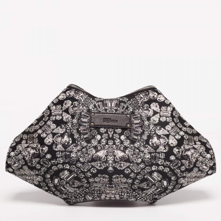 Pre Owned Alexander McQueen Black/White Printed Satin and Leather Medium De Manta Clutch