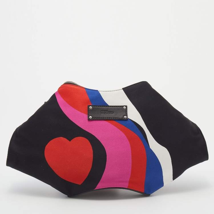 Pre Owned Alexander McQueen Black Heart Print Satin And Leather Medium De Manta Clutch