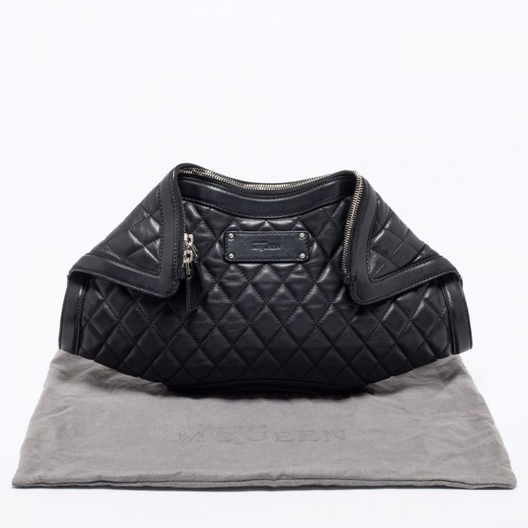 Pre Owned Alexander McQueen Black Leather Medium De Manta Clutch