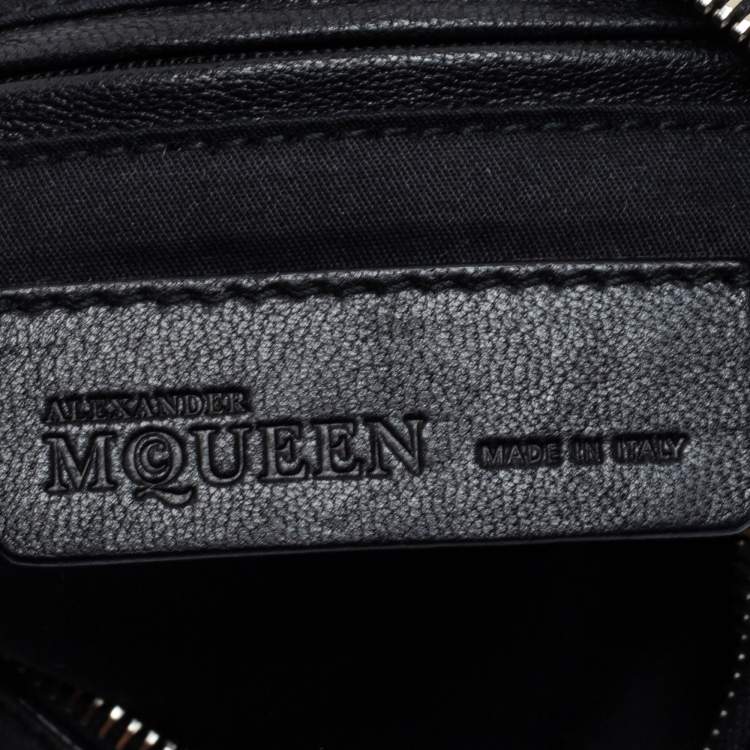 Pre Owned Alexander McQueen Black Leather Studded De Manta Clutch 
