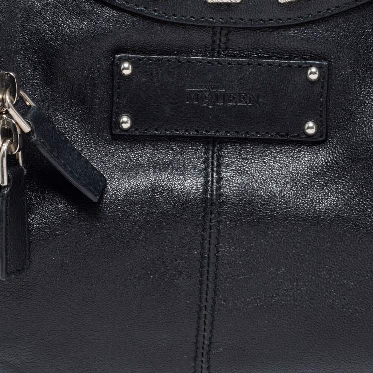 Pre Owned Alexander McQueen Black Leather Studded De Manta Clutch 
