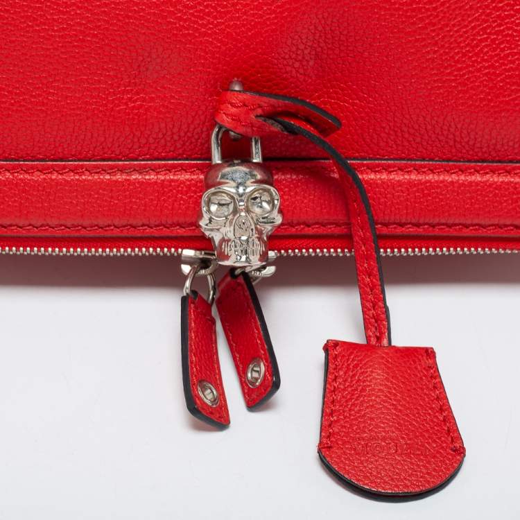 Pre Owned Alexander McQueen Red Skull Padlock Leather Studded Foldover Clutch