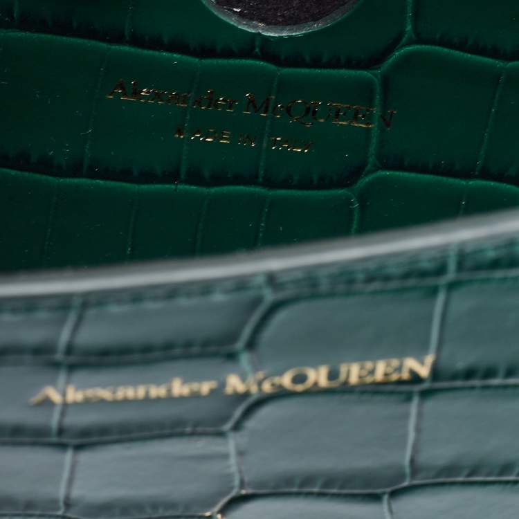 Pre Owned Alexander McQueen Green Croc Embossed Leather Skull Ring Shoulder Bag