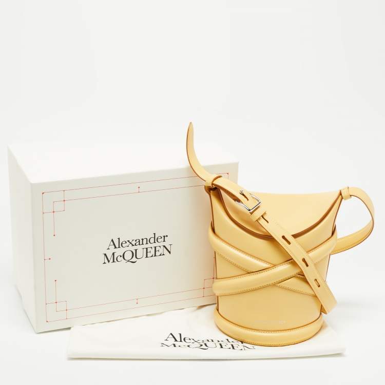 Pre Owned Alexander McQueen Yellow Leather Small The Curve Bucket Bag