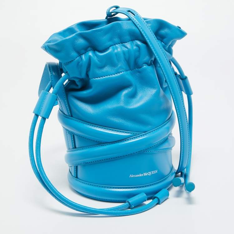 Pre Owned Alexander McQueen Blue Leather The Soft Curve Bucket Bag