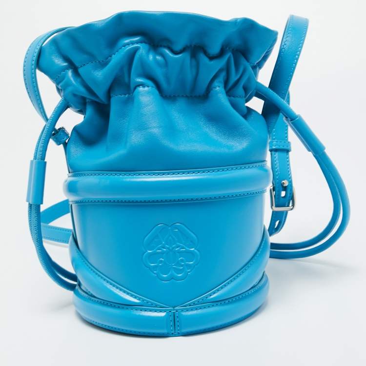 Pre Owned Alexander McQueen Blue Leather The Soft Curve Bucket Bag