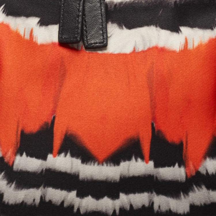 Pre Owned Alexander McQueen Multicolor Printed Satin and Leather Medium De Manta Clutch