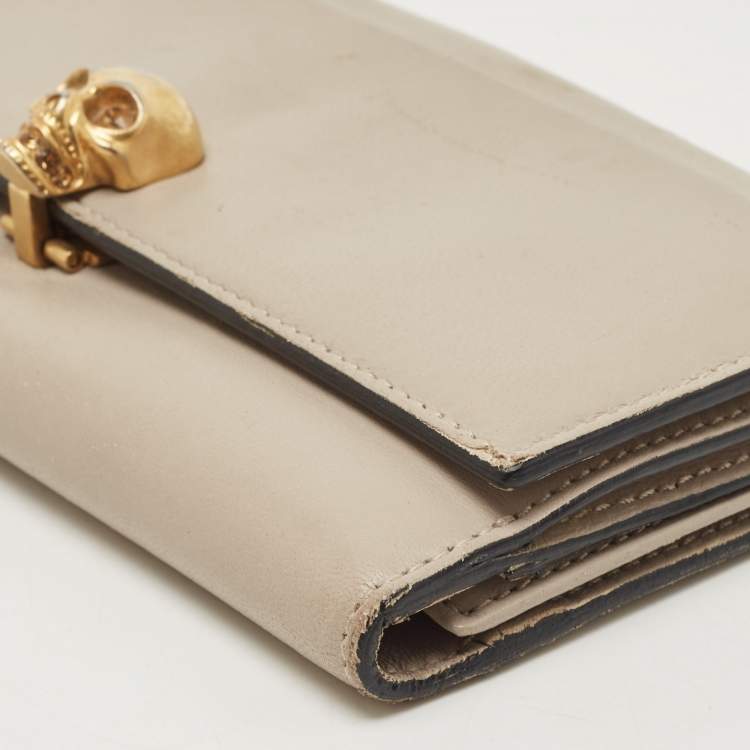 Pre Owned Alexander McQueen Grey Leather Skull Continental Wallet
