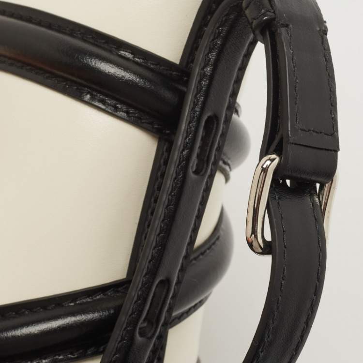 Pre Owned Alexander McQueen White/Black Leather Micro The Curve Bucket Bag