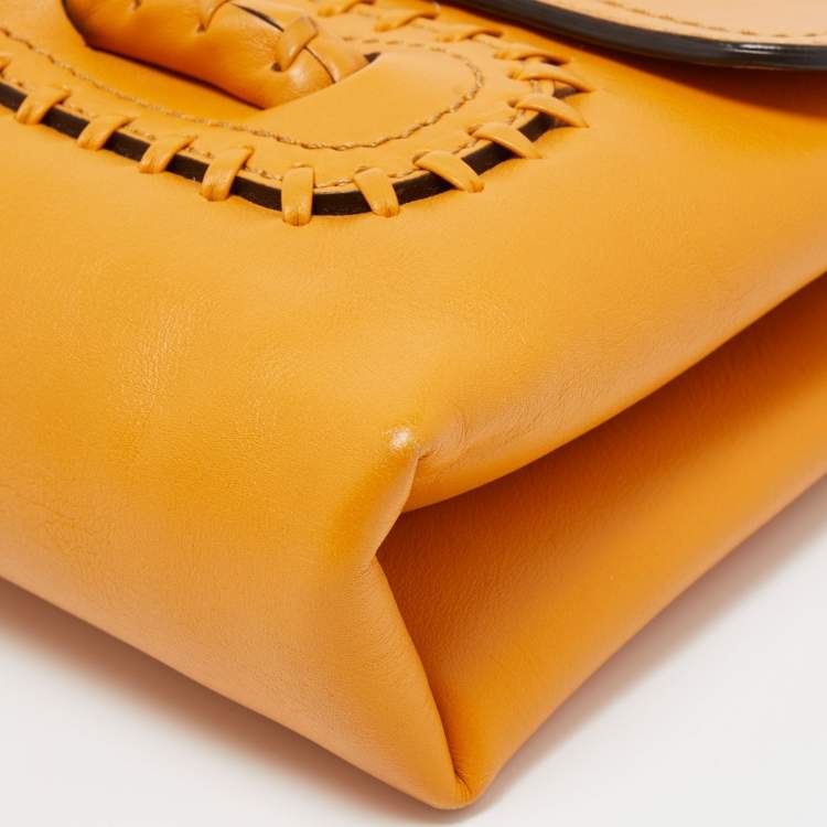 مملوكة مسبقًا Alexander McQueen Yellow Leather Folk Clutch Bag 