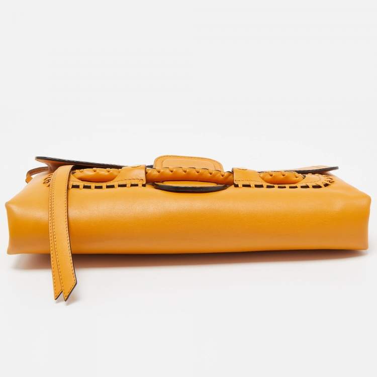 مملوكة مسبقًا Alexander McQueen Yellow Leather Folk Clutch Bag 