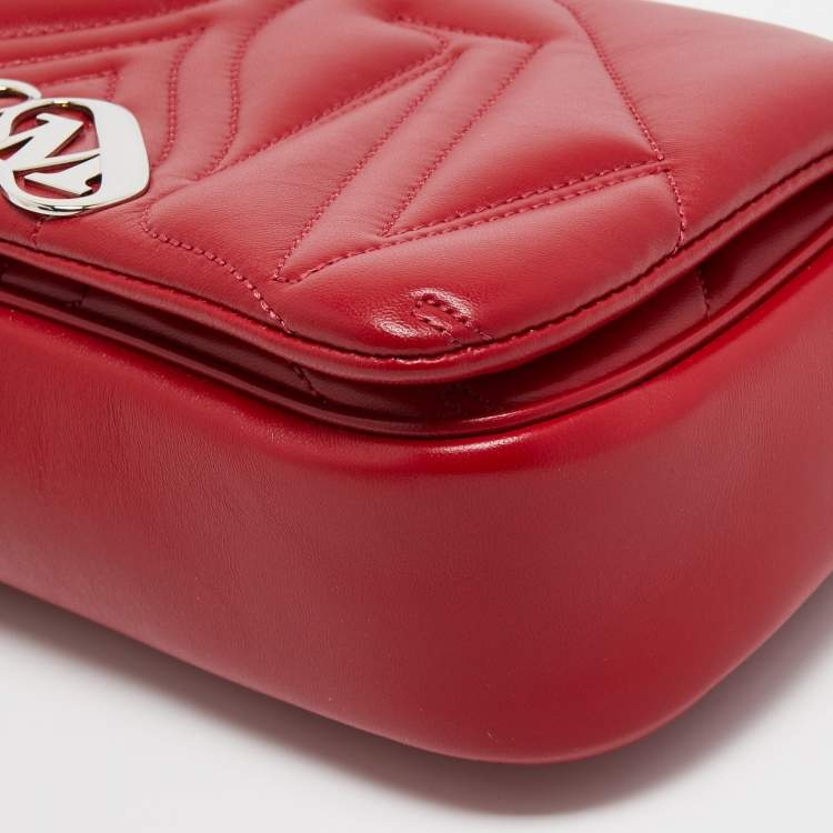 Pre Owned Alexander McQueen Red Embossed Leather The Seal Shoulder Bag