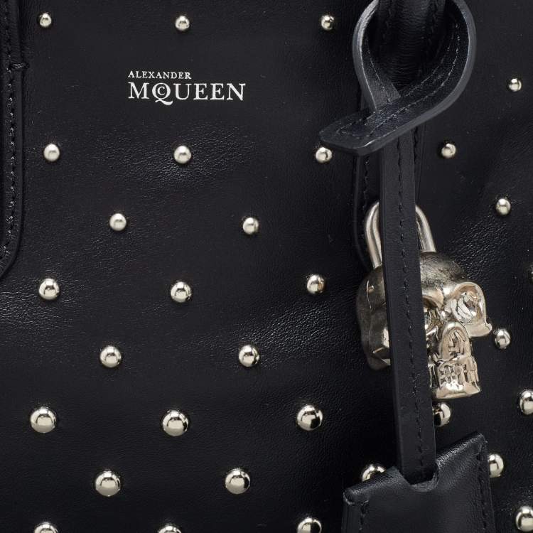 Pre Owned Alexander McQueen Black/White Studded Leather Mini Skull Padlock Zip Tote