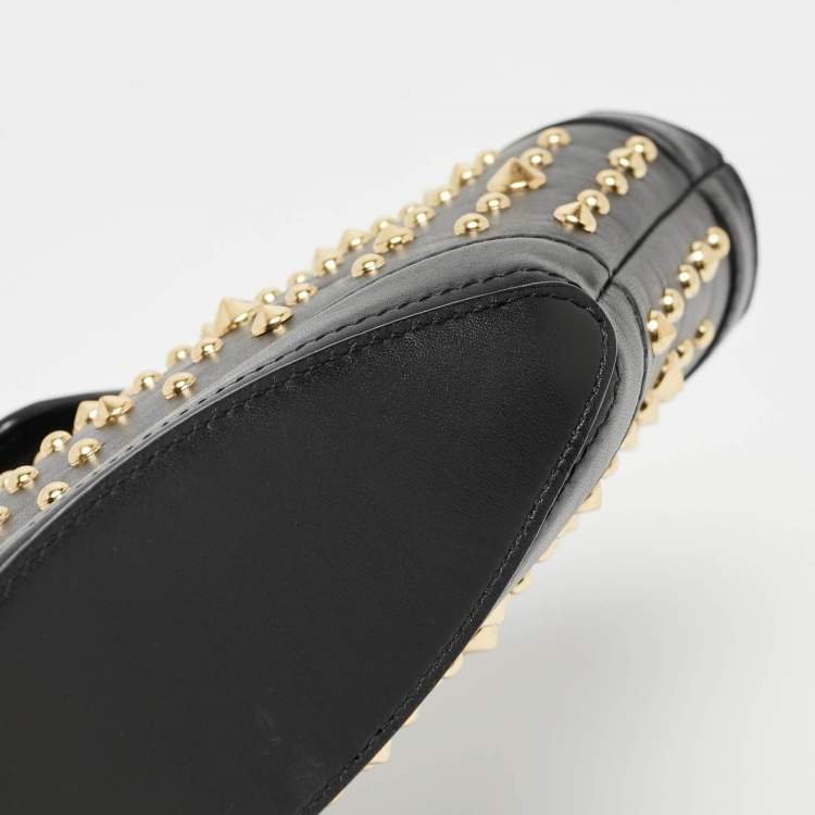 Pre Owned Alexander McQueen Black Leather Medium Studded De Manta Clutch