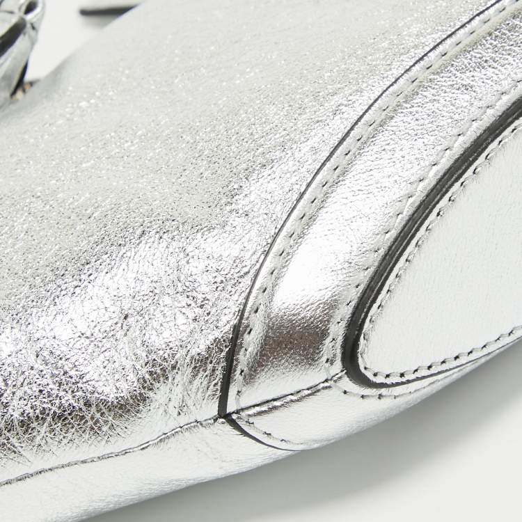 Pre Owned Alexander McQueen Silver Leather De Manta Clutch