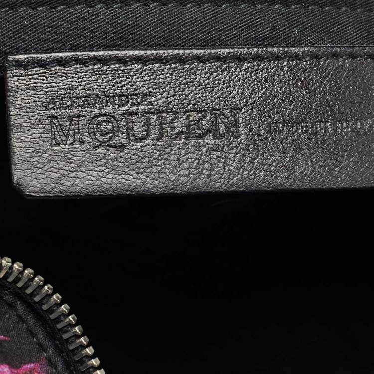 Pre Owned Alexander McQueen Black/Magenta Floral Print Satin De Manta Clutch