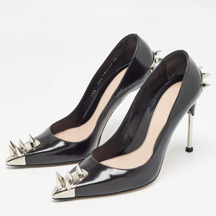 Alexander McQueen Black Leather Spike Pointed Toe Pumps Size